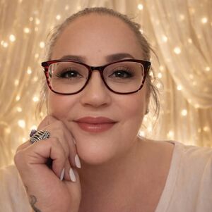 Meet your Posher, Jenn